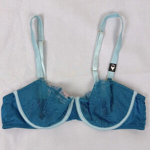 Victoria’s Secret Dream Angels Push-Up Without Padding Bra Size 34B
